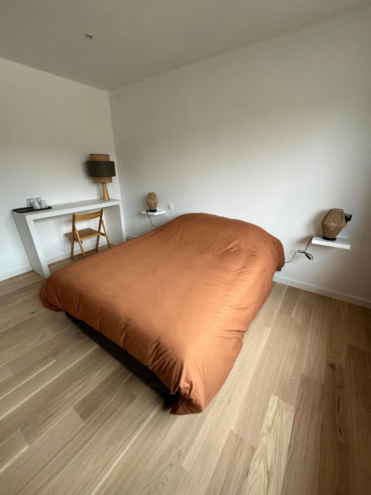 Appartement Chambre Privee Avec Salle De Bain Partagee - La Brousse à Genay  Extérieur photo